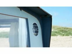 Isabella Caravanvoortent Capri North 250 8 Isabella Caravanvoortent Capri North 250 -Kampeeruitrusting Verkoop 2024 2 2 isabella caravanvoortent capri north deur isacaprinorth